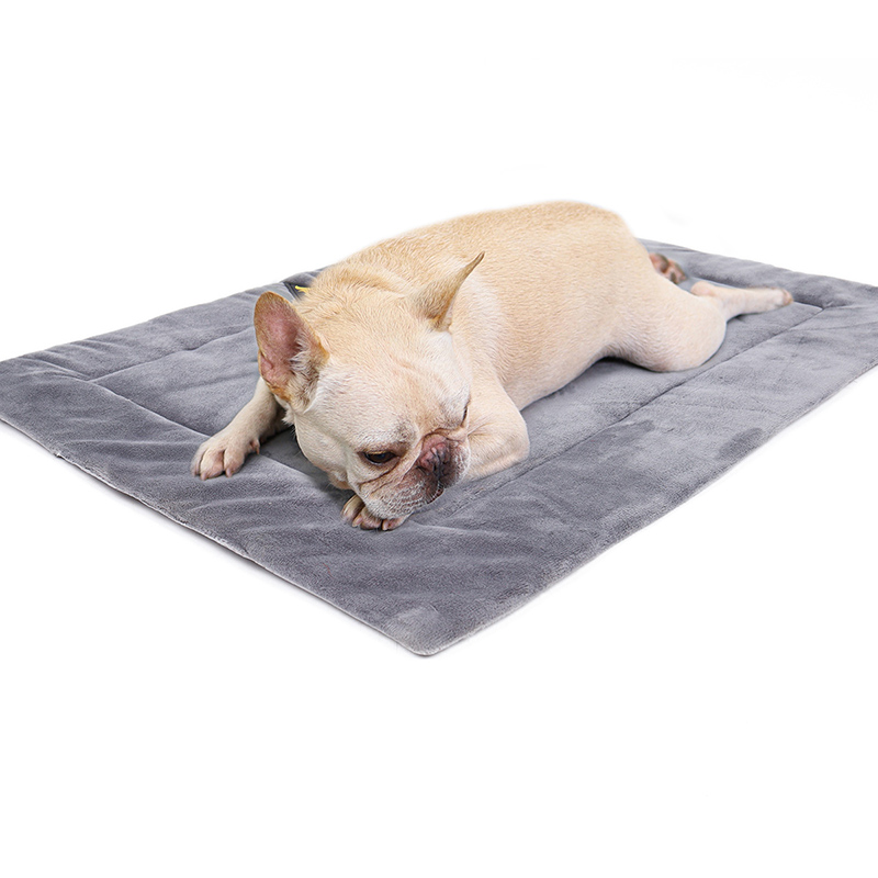 Self-Heating Thermal Pet Mat – Ultra Soft & Cozy Warming Bed